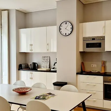 T3 Plein Centre Apartment